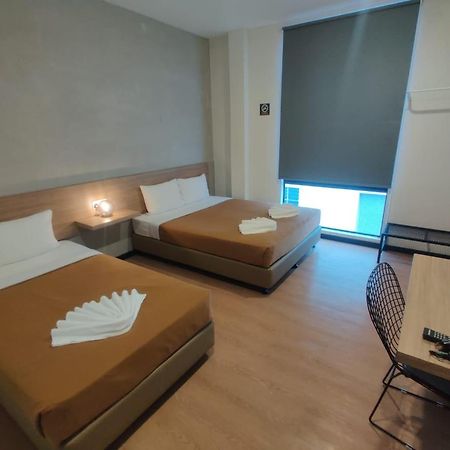 Urban Inn, Sp Saujana سونغاي بيتاني المظهر الخارجي الصورة