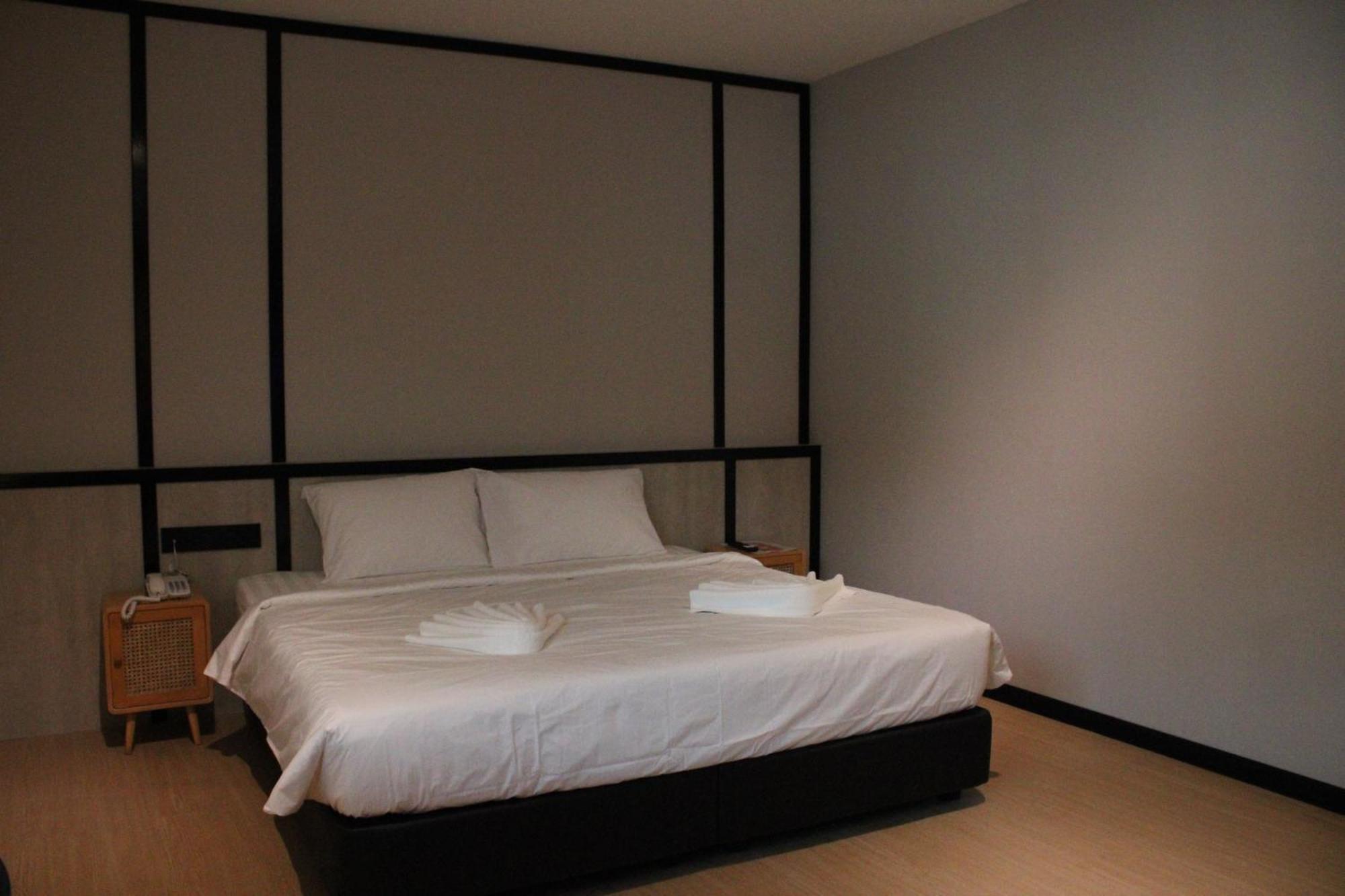 Urban Inn, Sp Saujana سونغاي بيتاني المظهر الخارجي الصورة