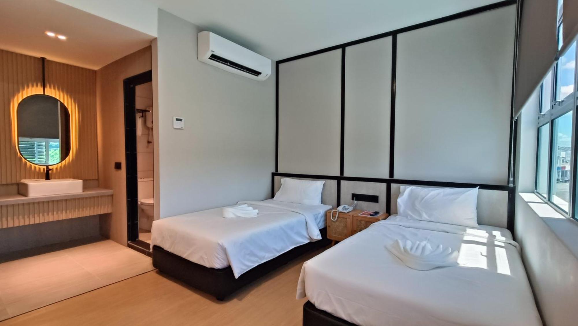 Urban Inn, Sp Saujana سونغاي بيتاني المظهر الخارجي الصورة