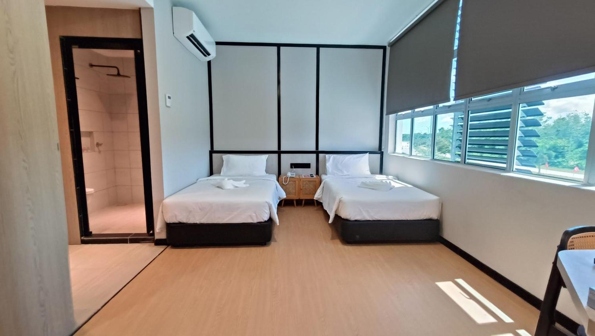 Urban Inn, Sp Saujana سونغاي بيتاني المظهر الخارجي الصورة