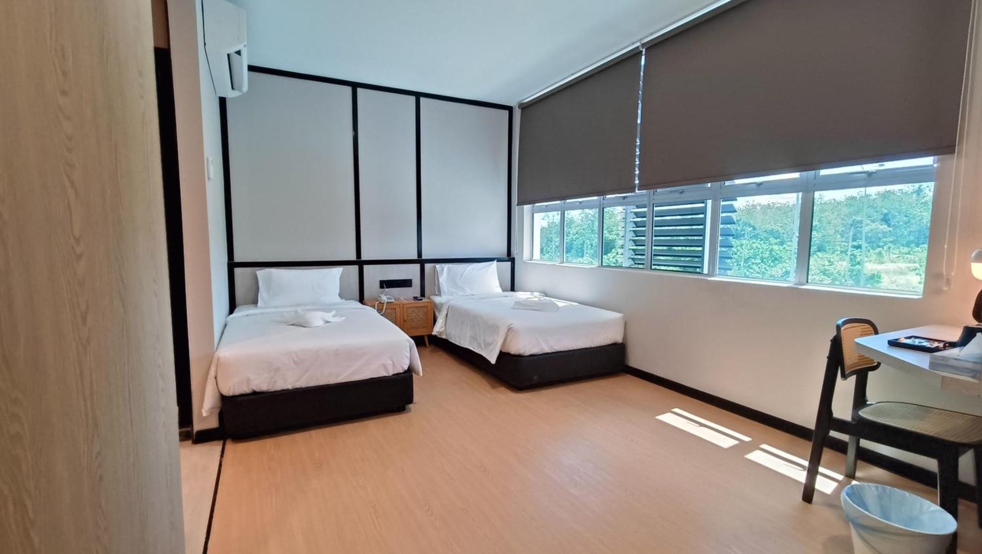 Urban Inn, Sp Saujana سونغاي بيتاني المظهر الخارجي الصورة